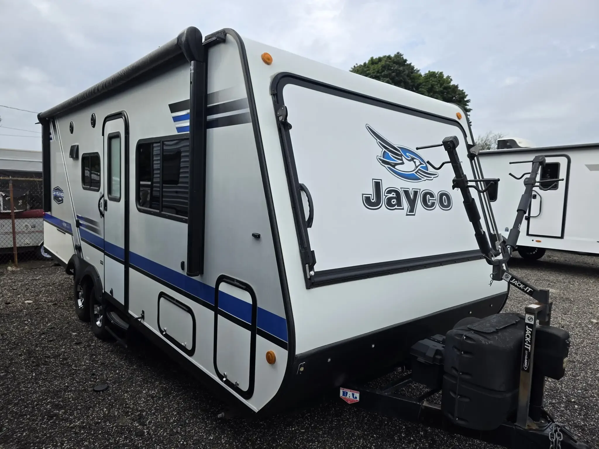 2018 Jayco Jay Feather EXP 23F exterior