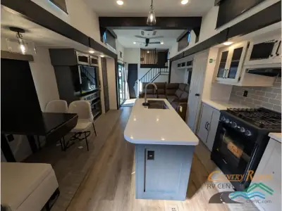 2026 Forest River Puma Vista 420LFT photo 8