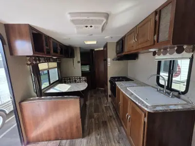 2018 Keystone Passport Ultra Lite Express 239ML photo 6