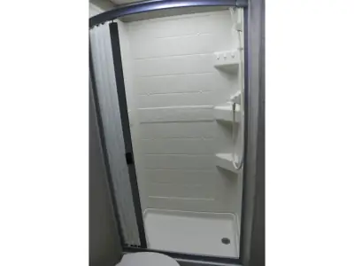 2021 Thor Motor Coach Chateau 26B photo 16