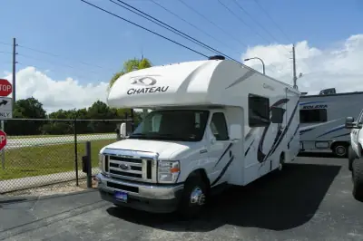 2021 Thor Motor Coach Chateau 26B