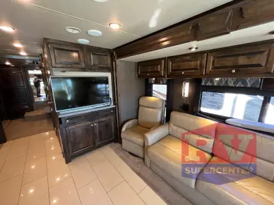 2016 Tiffin Motorhomes Allegro RED 33 AA photo 13
