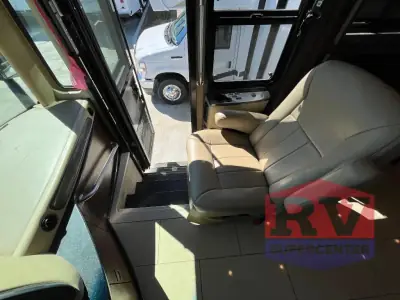 2016 Tiffin Motorhomes Allegro RED 33 AA photo 8