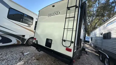 2019 Surveyor By Forest River Surveyor Legend 240BHLE photo 11