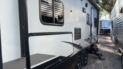 2019 Surveyor By Forest River Surveyor Legend 240BHLE photo 7