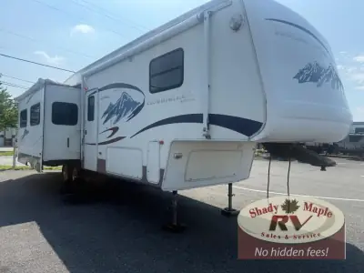 2005 Keystone Mountaineer 328RLS photo 9