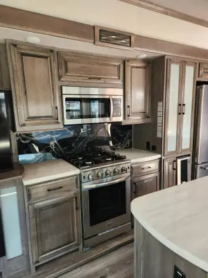 2020 Forest River CEDAR CREEK 38EL photo 6
