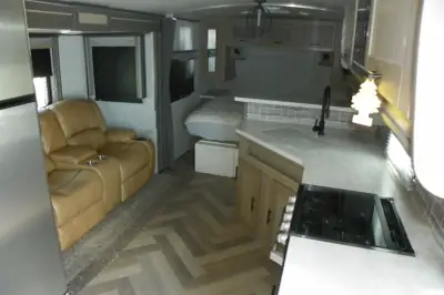 2021 Cruiser Twilight Signature TWS 2100 photo 13