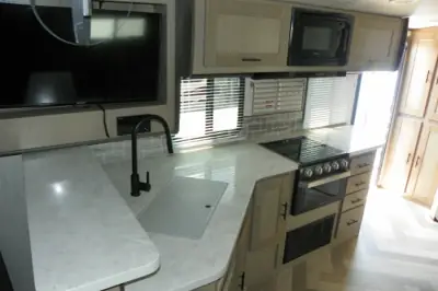 2021 Cruiser Twilight Signature TWS 2100 photo 16
