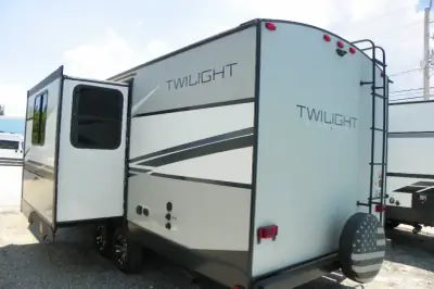 2021 Cruiser Twilight Signature TWS 2100 photo 9