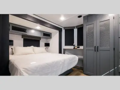 2026 Forest River Puma Vista 421LFT photo 5
