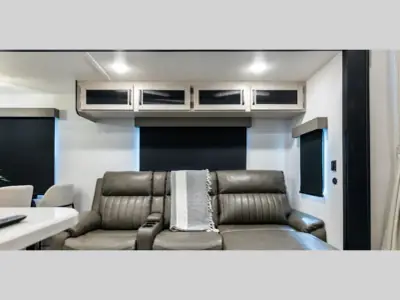 2026 Forest River Puma Vista 422LFT photo 4