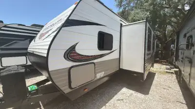 2019 Starcraft Autumn Ridge Outfitter 26BHS photo 2