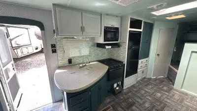 2015 Crossroads Zinger 280BH photo 11