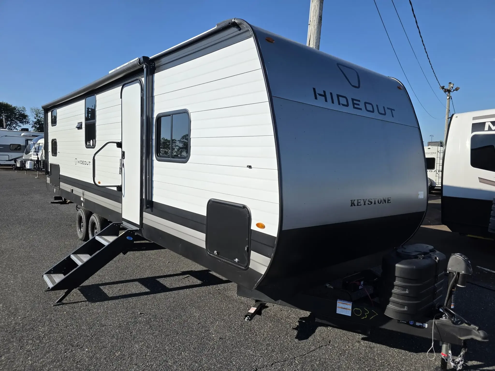 2027 Keystone Hideout 262BH exterior