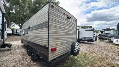 2020 Wildwood By Forest River X-Lite 171RBXL photo 6