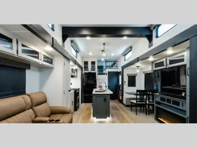 2026 Forest River Puma Vista 420LFT photo 3