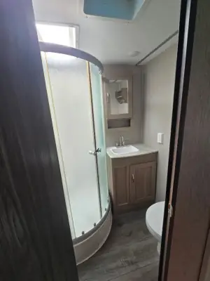 2020 Coachmen Freedom Express Ultra Lite 246RKS photo 11