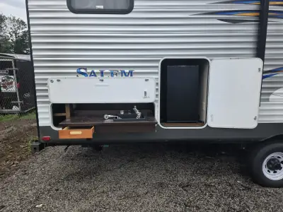2018 Forest River Salem LE 28CKDS photo 6