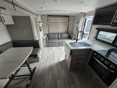 2022 Forest River Rockwood Mini Lite 2104S photo 7