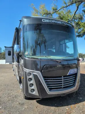 2024 Forest River Georgetown 7 Series GT7 36D7 photo 3