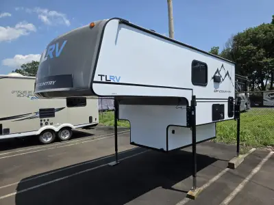 2026 Travel Lite Up Country 775U photo 2