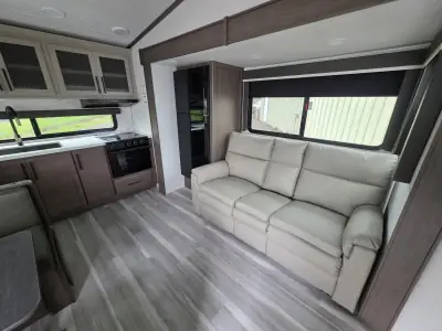 2026 Keystone Cougar Half-Ton 23MLE photo 12