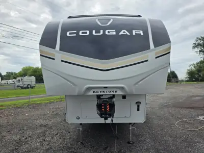 2026 Keystone Cougar Half-Ton 23MLE photo 5