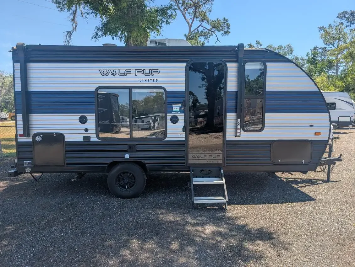 2022 Forest River Cherokee Wolf Pup 16FQ exterior