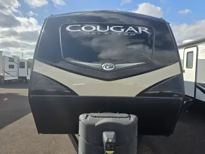 2019 Keystone Cougar Half-Ton 27RES photo 4