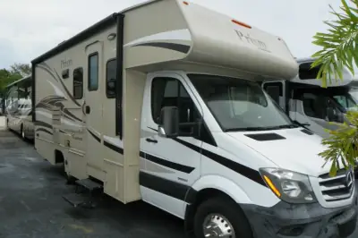 2017 Coachmen Prism 2200 LE photo 3