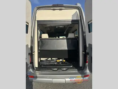 2017 Airstream Interstate Grand Tour EXT photo 6
