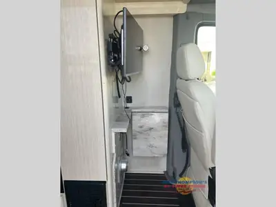 2017 Airstream Interstate Grand Tour EXT photo 14