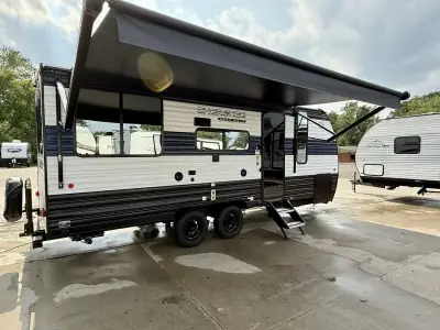 2026 Forest River Cherokee Grey Wolf 20RDSE photo 4