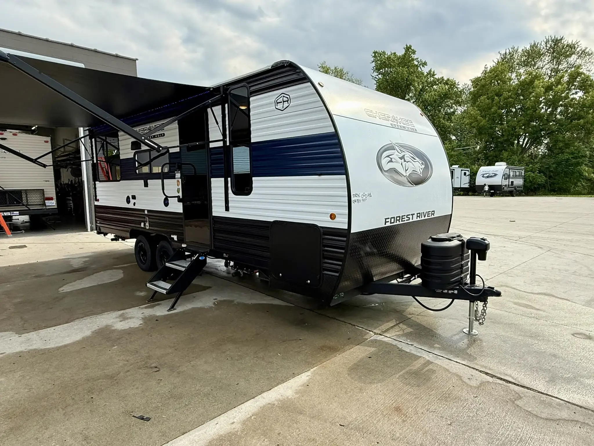 2026 Forest River Cherokee Grey Wolf 20RDSE exterior