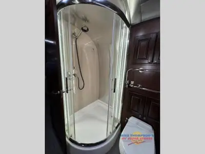 2018 Airstream Classic photo 17