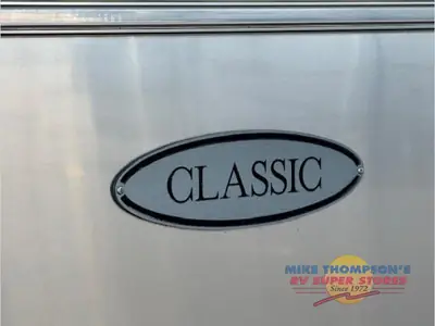 2018 Airstream Classic photo 25