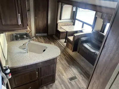 2017 Keystone Cougar 330RBK photo 22