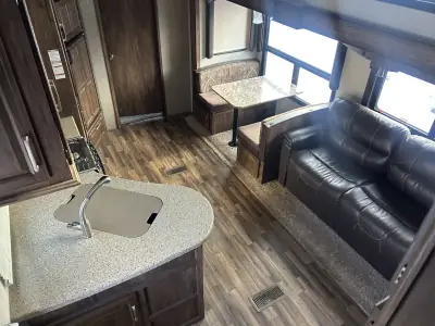 2017 Keystone Cougar 330RBK photo 23