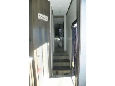 2018 Dutchmen Voltage V3605 photo 10