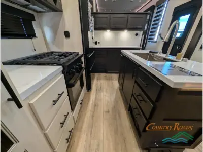 2026 Forest River Sabre 37FLH photo 15