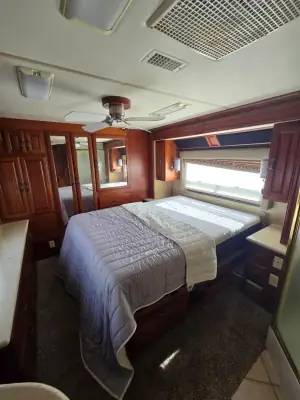 2004 Fleetwood AMERICAN TRADITION 40Q photo 12