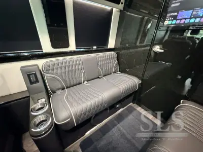 2026 Midwest Automotive Designs Luxe Cruiser D6 AWD photo 37