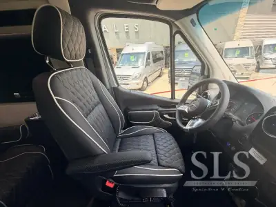 2026 Midwest Automotive Designs Luxe Cruiser D6 AWD photo 16