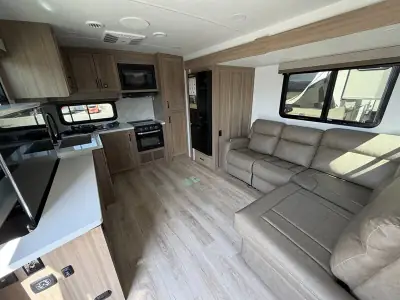2027 Forest River ULTRALITE 2711RK Rockwood photo 11