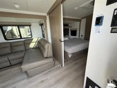 2027 Forest River ULTRALITE 2711RK Rockwood photo 10
