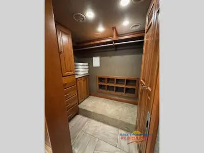 2018 Tiffin Motorhomes Allegro Bus photo 26