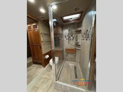 2018 Tiffin Motorhomes Allegro Bus photo 28
