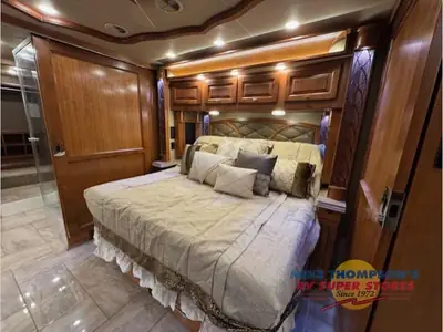 2018 Tiffin Motorhomes Allegro Bus photo 24