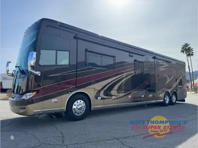 2018 Tiffin Motorhomes Allegro Bus photo 2